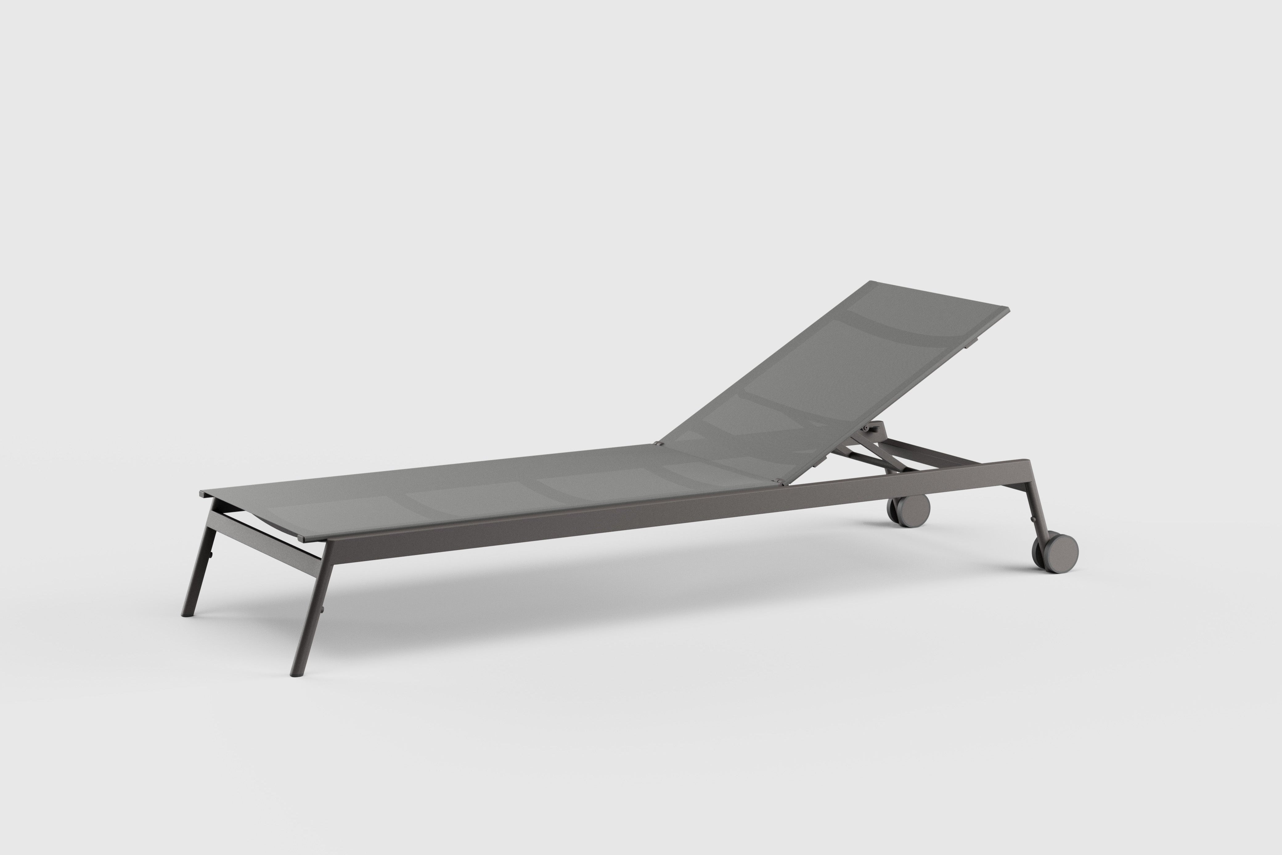 Greenwich Chaise With Wheels batyline Stackable